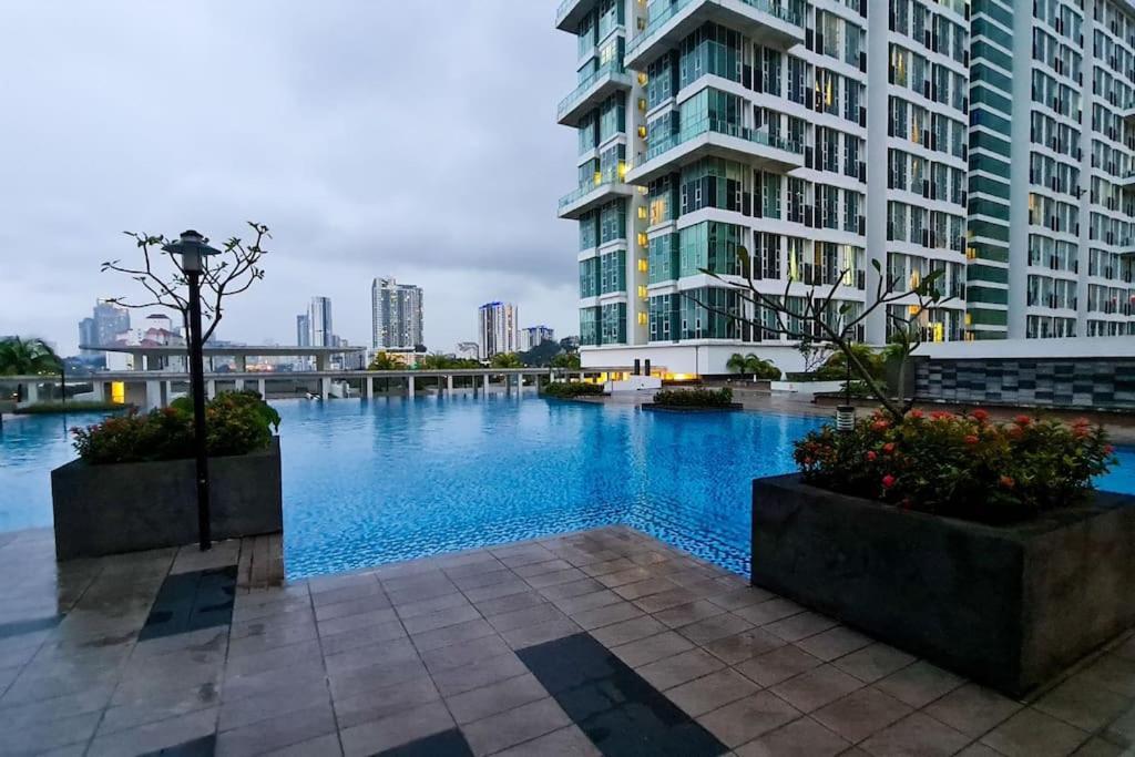 Apartemen Elegant 5star Mid Valley Kl Sunway By Stayz With Shopping Complex